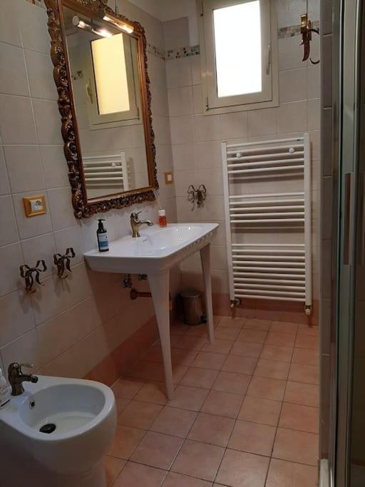 Appartement Charme In Righi à Bologne Extérieur photo